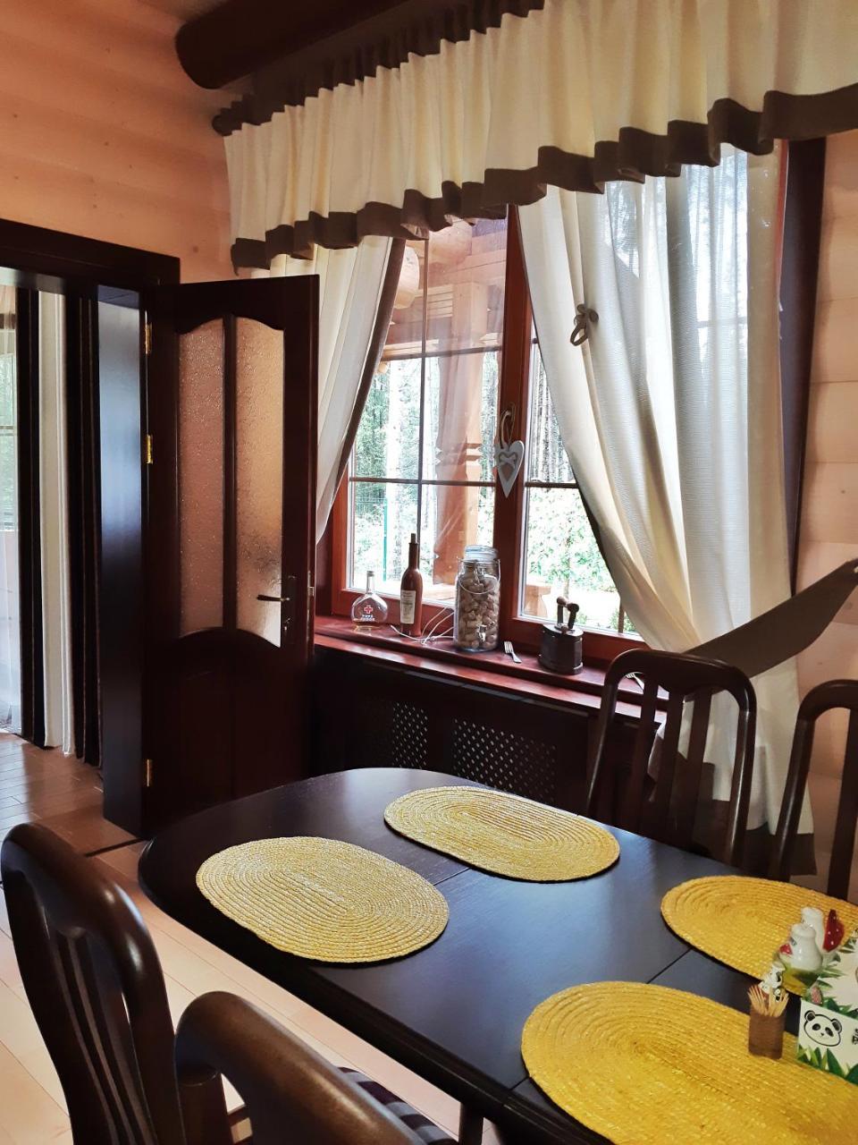 Knyazhyi Dvir Apartment Strigalnya ภายนอก รูปภาพ