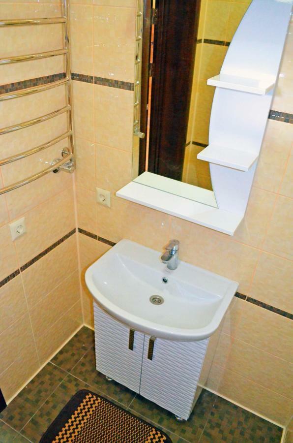 Knyazhyi Dvir Apartment Strigalnya ภายนอก รูปภาพ
